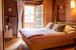 hotelleshaude9568res